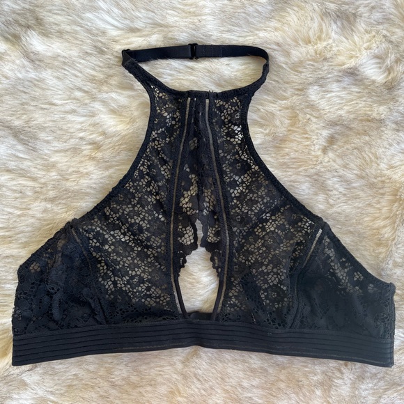 Victoria’s Secret Very Sexy Lace Halter Bralette Bra Top - Picture 1 of 7